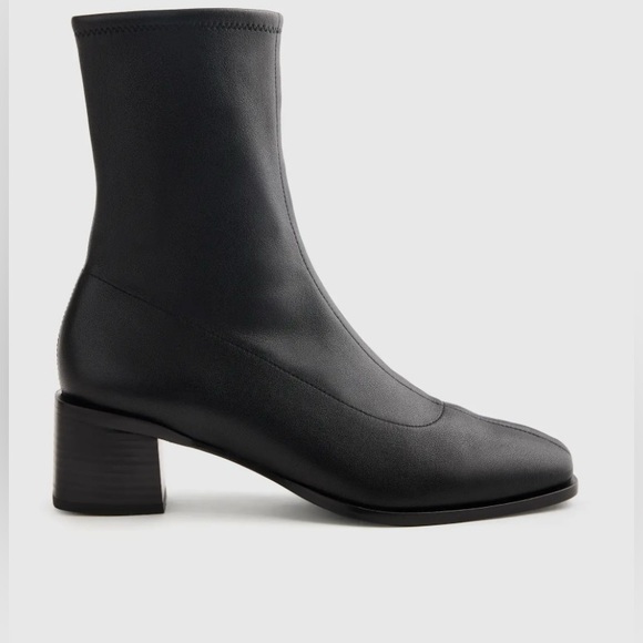 NWOT QUINCE Italian Leather Stretch Sock Bootie - Picture 8 of 15